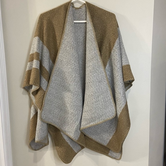 Goodnight Macaroon Tan and White Shawl Wrap - Picture 2 of 6